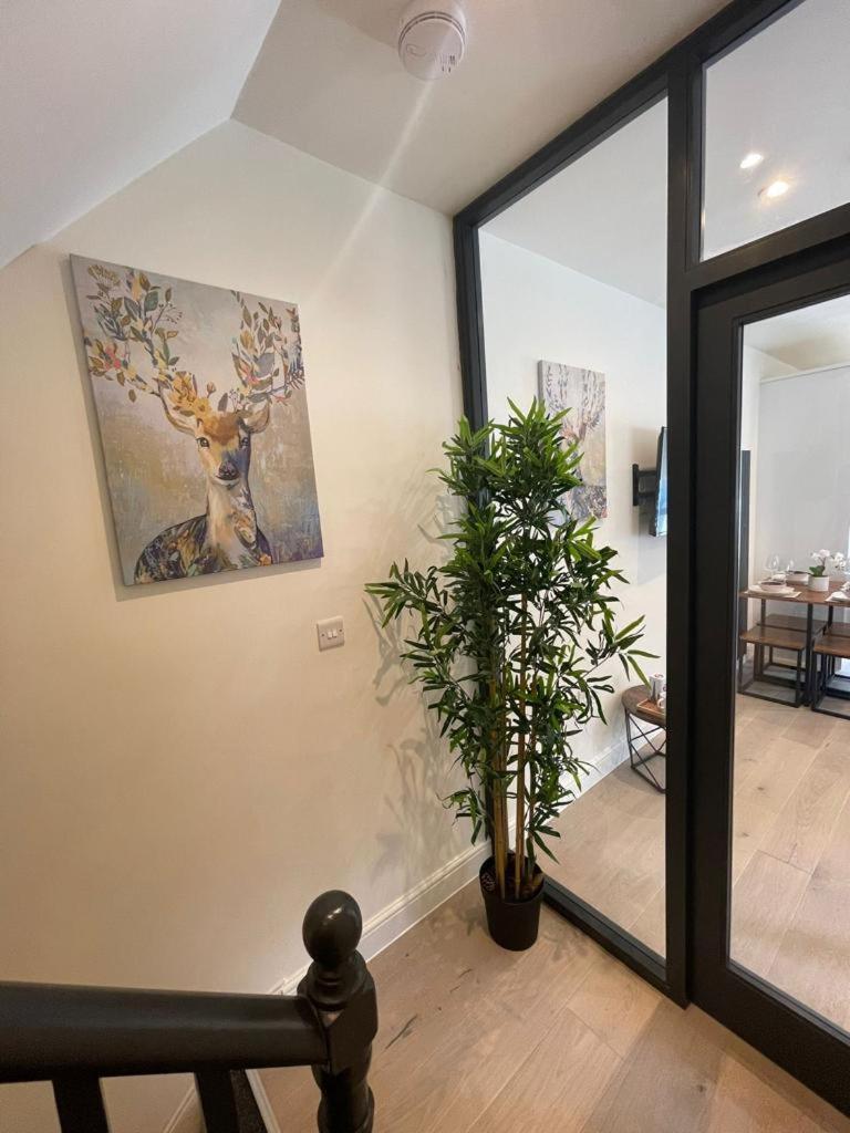 Two Bedroom Apartment - London Exterior foto